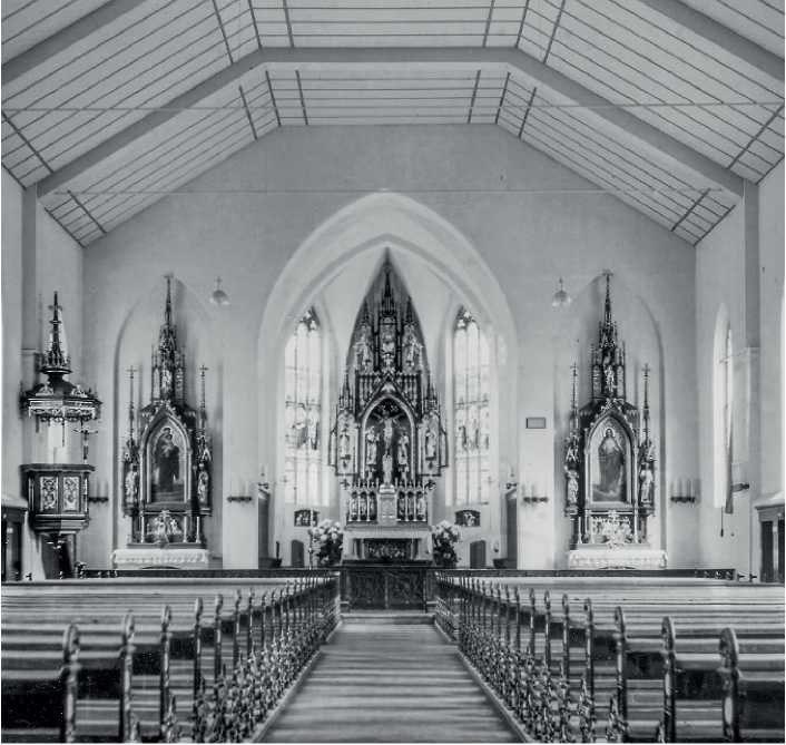 Innenansicht Kirche 1945